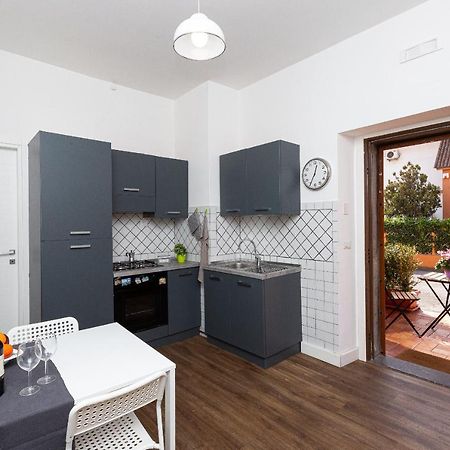 Апартаменты Ciaccio House Near Airport Фьюмичино Экстерьер фото