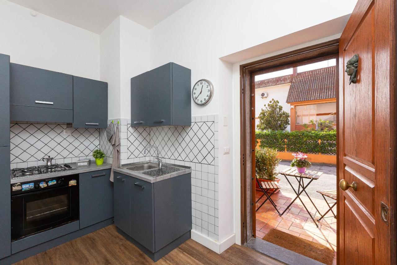 Апартаменты Ciaccio House Near Airport Фьюмичино Экстерьер фото